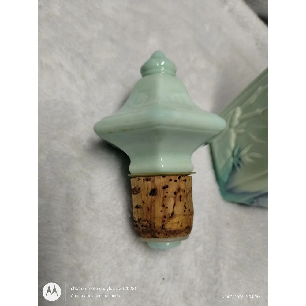 Vintage‎ Blue Green Slag Glass Liquor Bottle Decanter Floral Embossed w/ Stopper